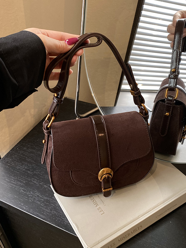 Hong Kong Retro Underarm Bag L - Luxury Bags Hong Kong 리뷰 및 가격