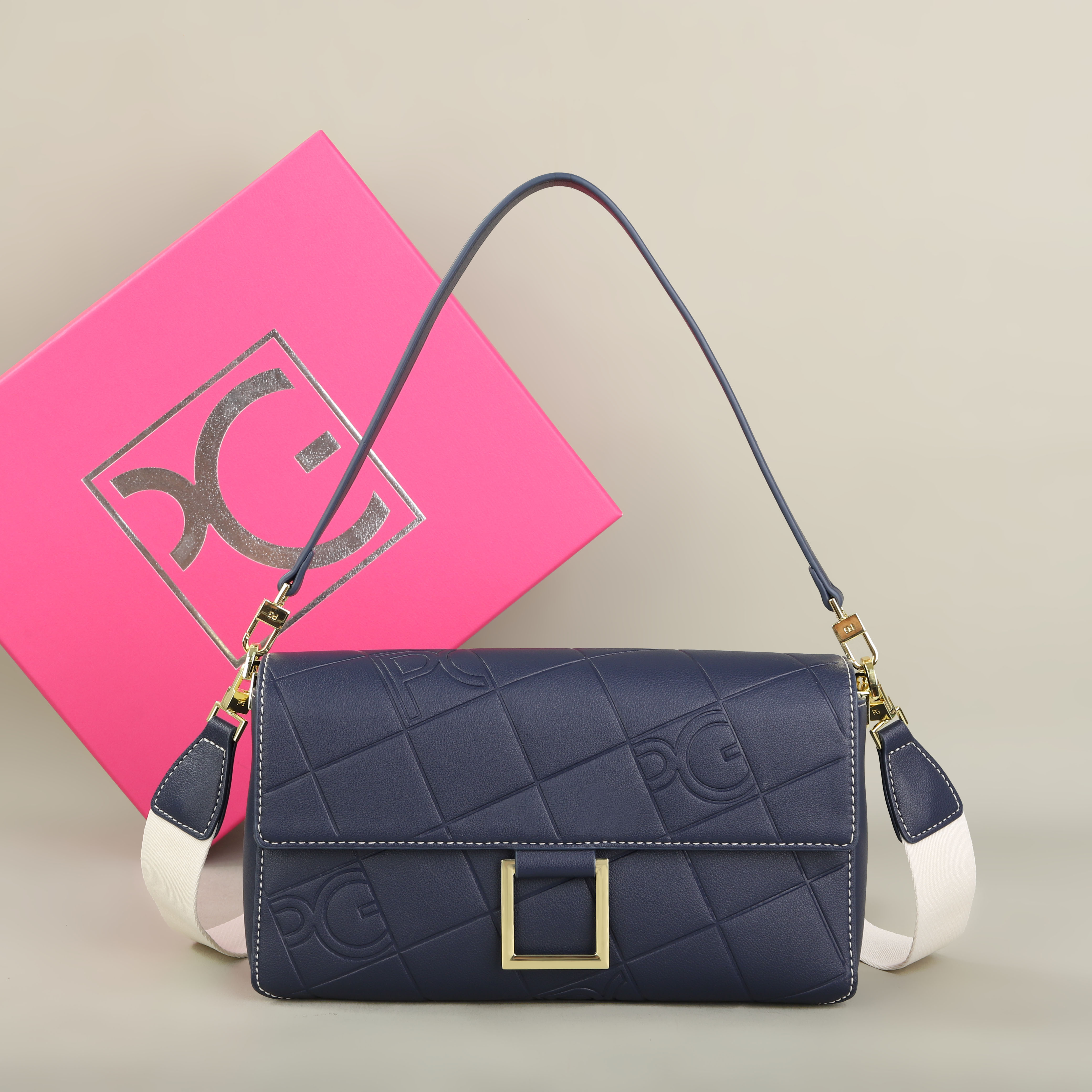 PATSY PG GARIS Women's Classic - Luxury Bags Sale 리뷰 및 가격